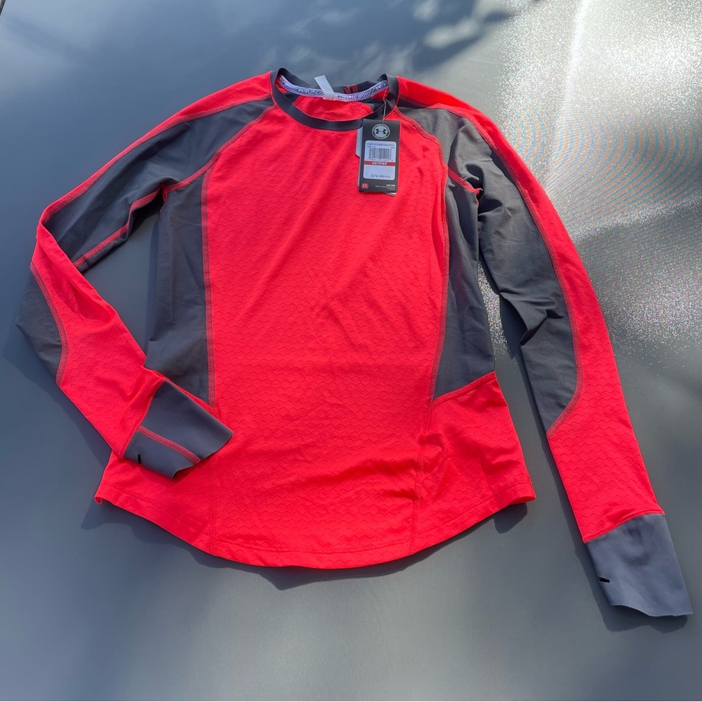 NWT Under Armour Long Sleeve Workout Top